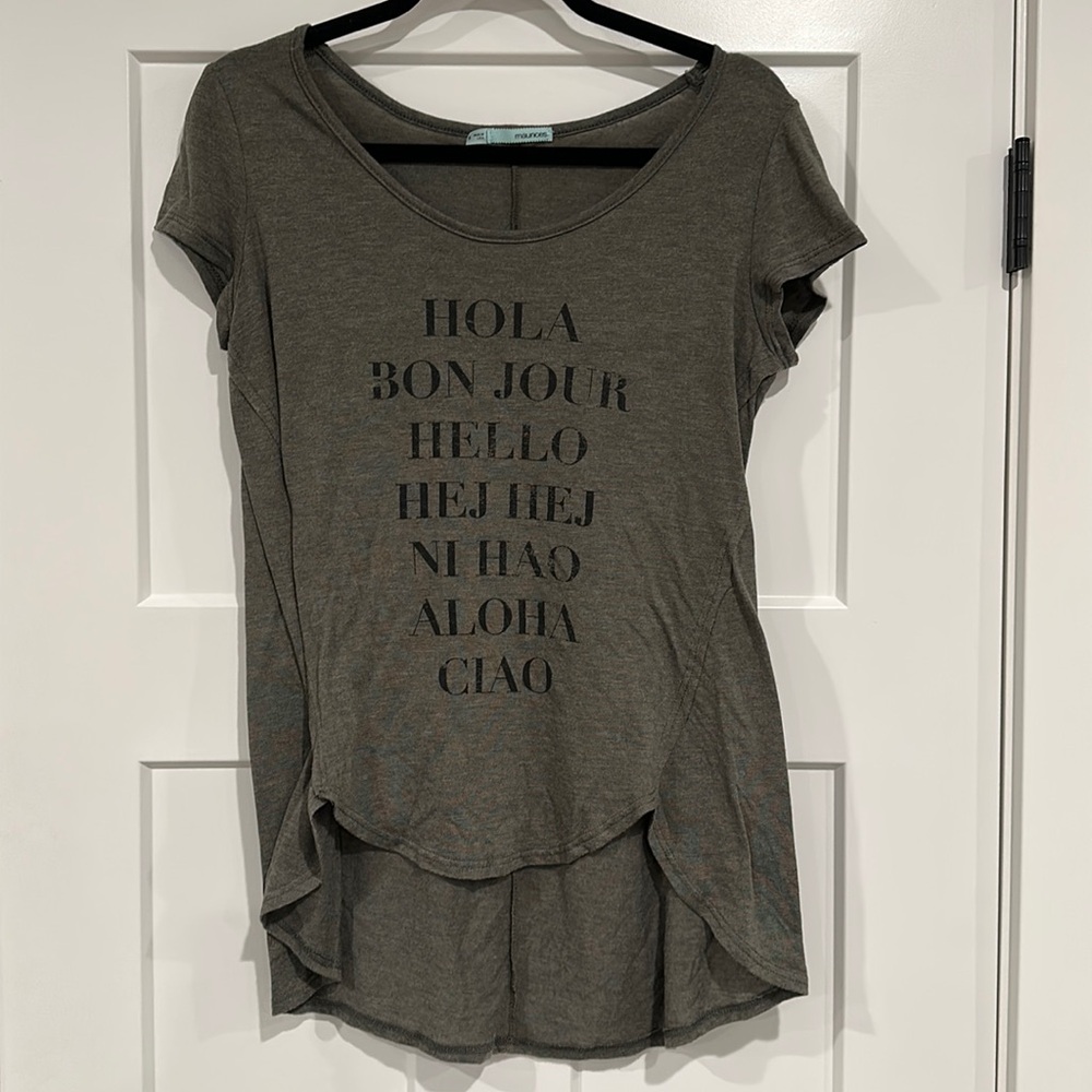 “Hello” Women’s Graphic Shirt